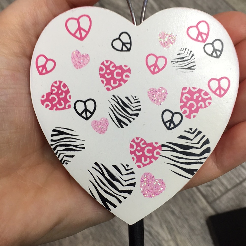 Lot of 4 Heart Photo holders w/Pink/Zebra hearts - Picture 11 of 12